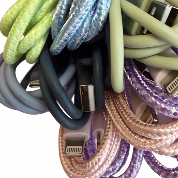 SOLD - Lot Of 12 USB Lightning Charger Cable (Apple MFi Certified) 3' and 6' New - Picture 6 of 6